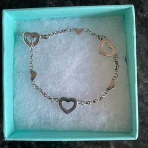 Heart sterling silver Tiffany bracelet. ❤️